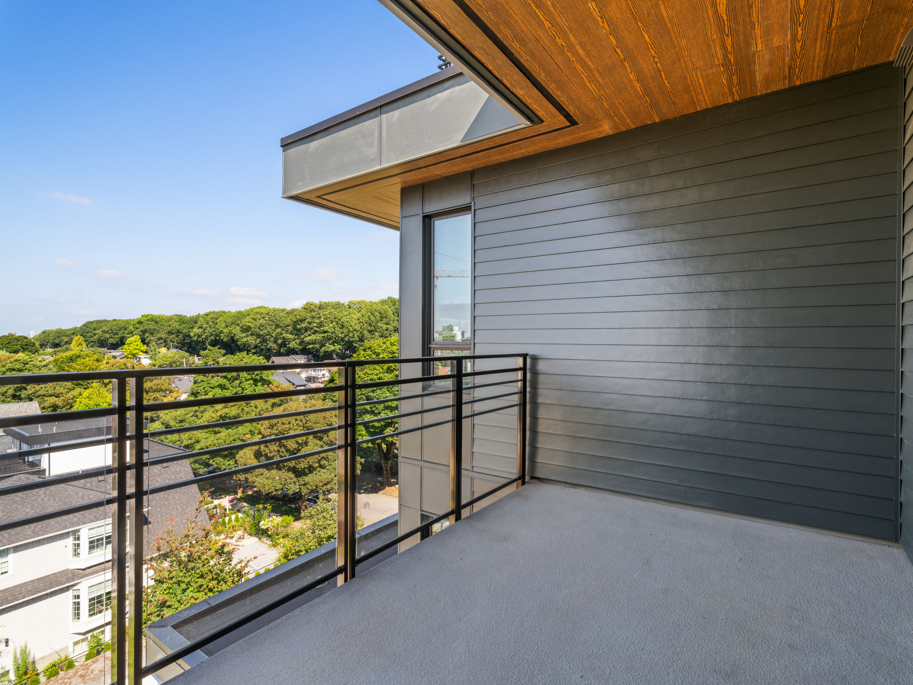 #603 – 2450 Garden Drive